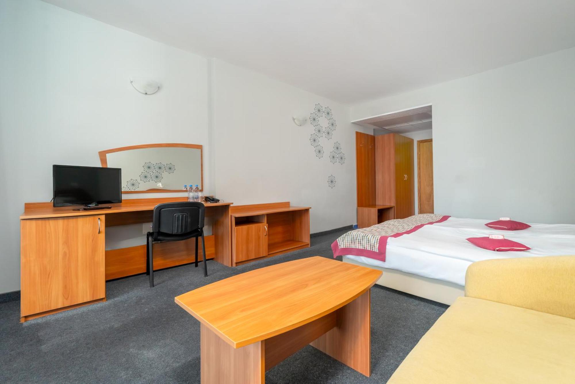 Mpm Hotel Kalina Garden Sunny Beach Room photo